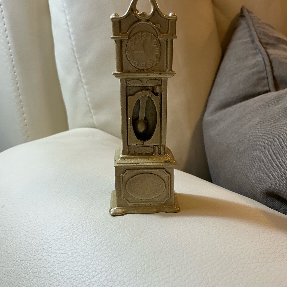 Vintage  1976 DURHAM INDUSTRIES METAL DOLL HOUSE Grandfather CLOCK
